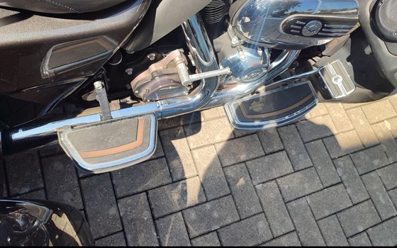 Gebrauchtmotorrad Harley-Davidson Tri Glide Ultra FLHTCUTG - Bild 10