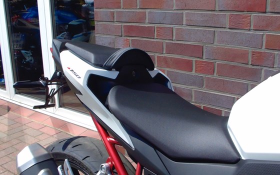 Gebrauchtmotorrad Honda CB750 Hornet - Bild 15