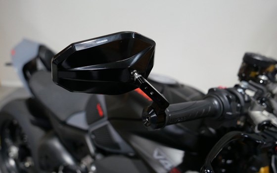 Gebrauchtmotorrad Ducati Streetfighter V4 S - Bild 11