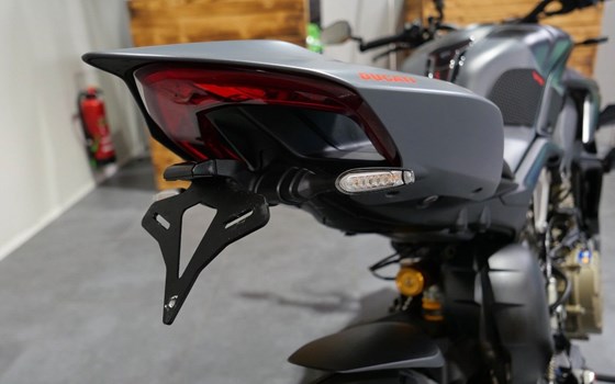 Gebrauchtmotorrad Ducati Streetfighter V4 S - Bild 6
