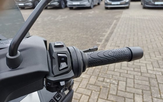 Gebrauchtmotorrad Piaggio MP3 530 HPE Exclusive - Bild 15