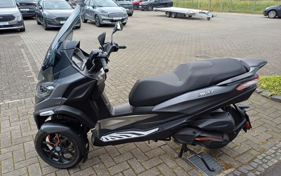 Gebrauchtmotorrad Piaggio MP3 530 HPE Exclusive - Bild 9