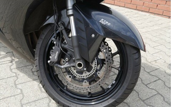 Gebrauchtmotorrad Kawasaki GTR 1400 - Bild 4