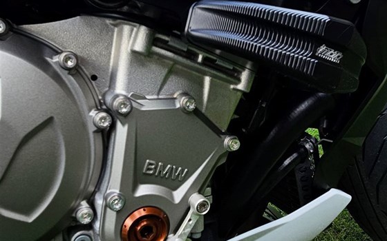 Gebrauchtmotorrad BMW S 1000 R - Bild 16