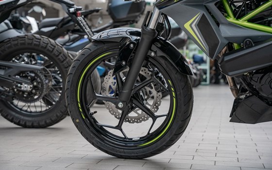 Neufahrzeug Kawasaki Z125 - Bild 18