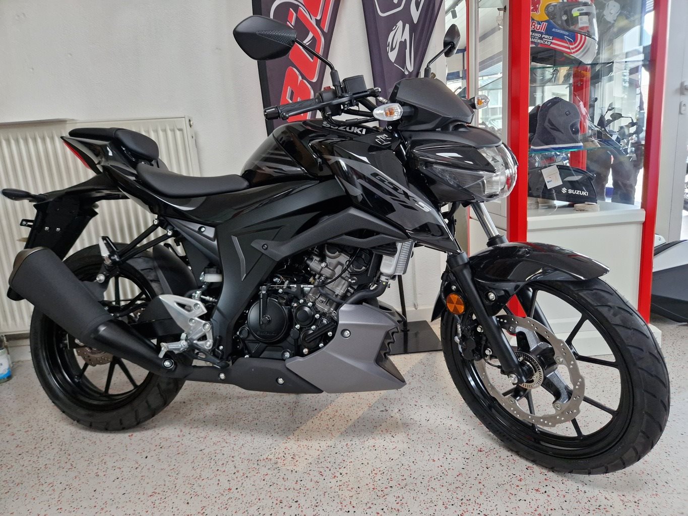 Suzuki GSX-S125