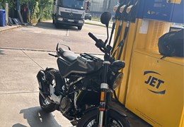 Gebrauchte Husqvarna Svartpilen 125