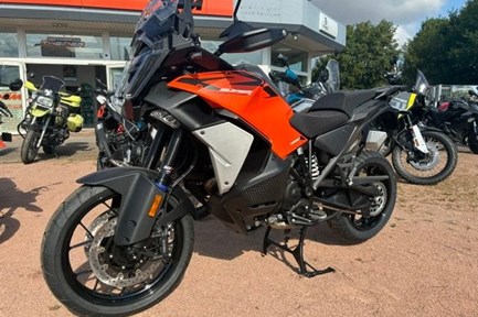 KTM 1390 Super Adventure S EVO