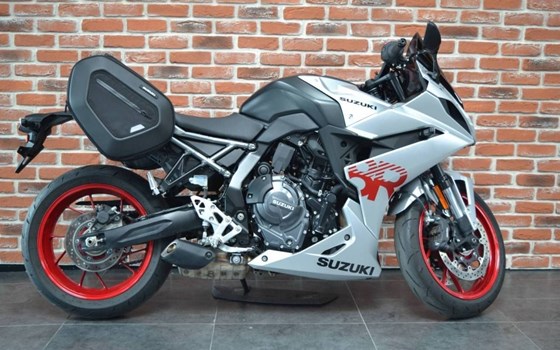 Gebrauchtmotorrad Suzuki GSX-8R - Bild 1