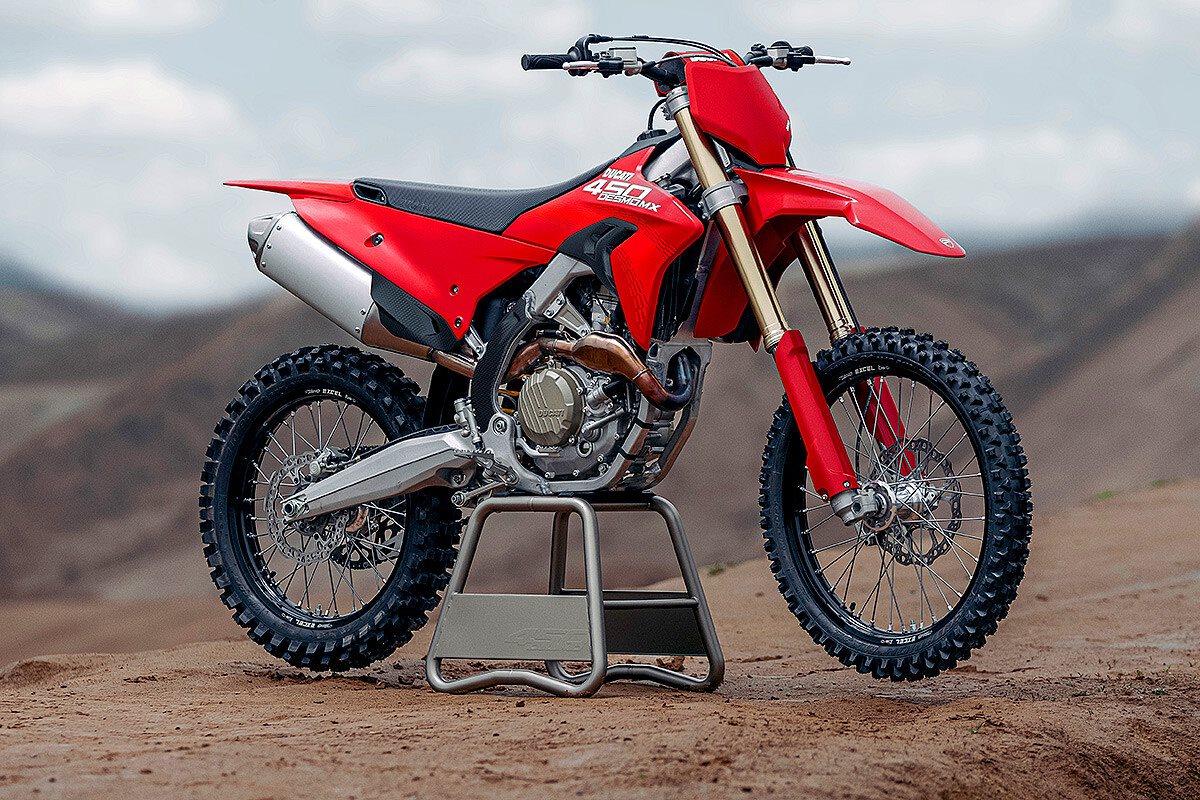 Ducati Desmo450 MX