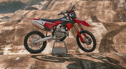 Neumotorrad Ducati Desmo450 MX Factory