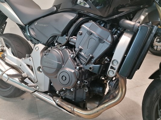 Honda CB 600 F Hornet (schwarz) - Bild 3