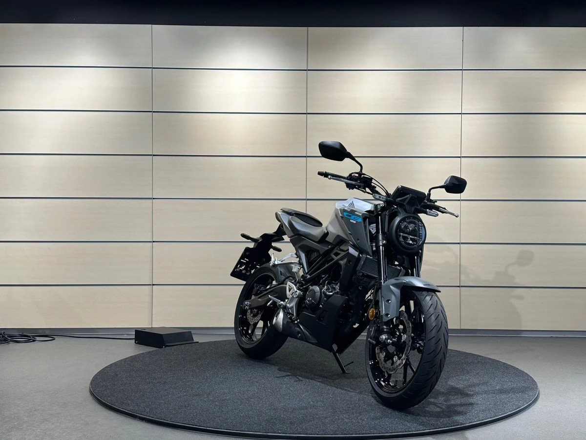 Honda CB125R
