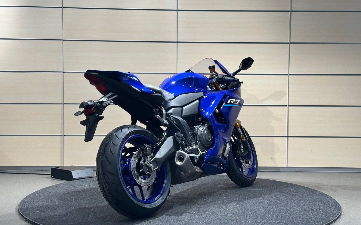Angebot Yamaha R7