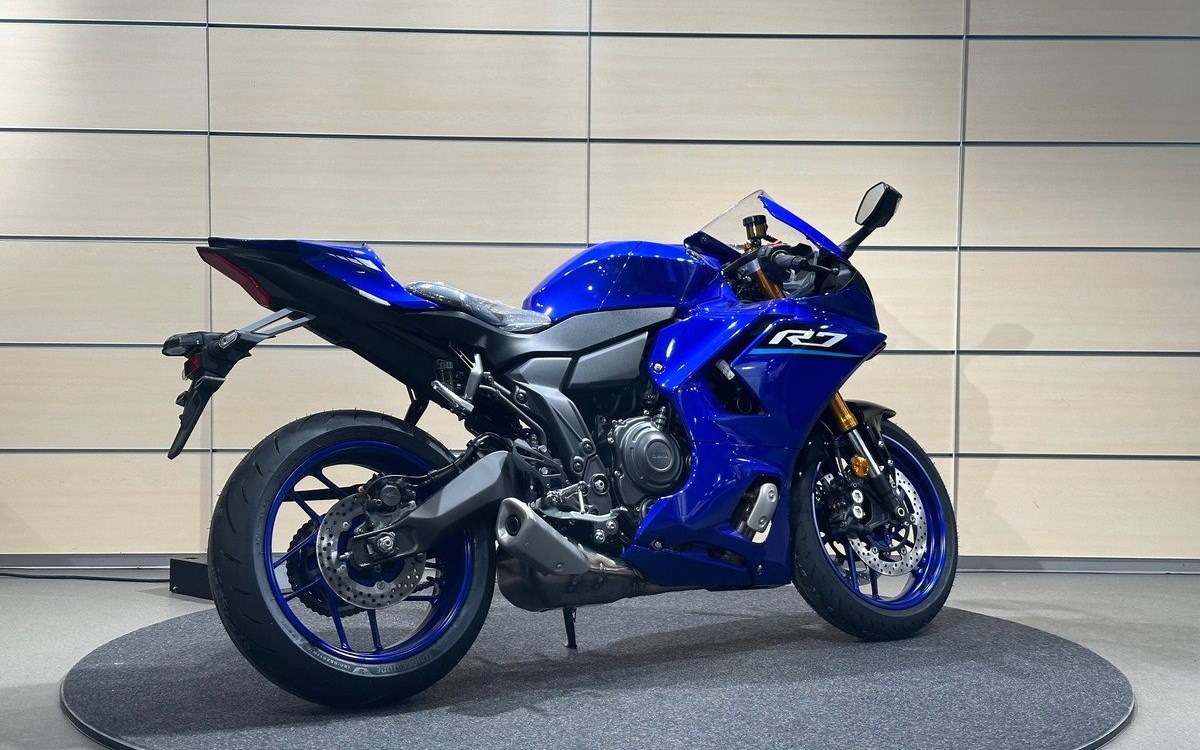 Angebot Yamaha R7