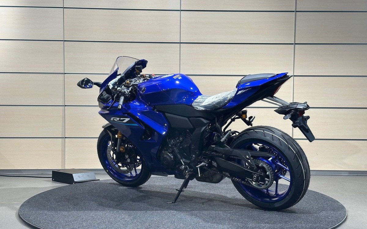 Angebot Yamaha R7