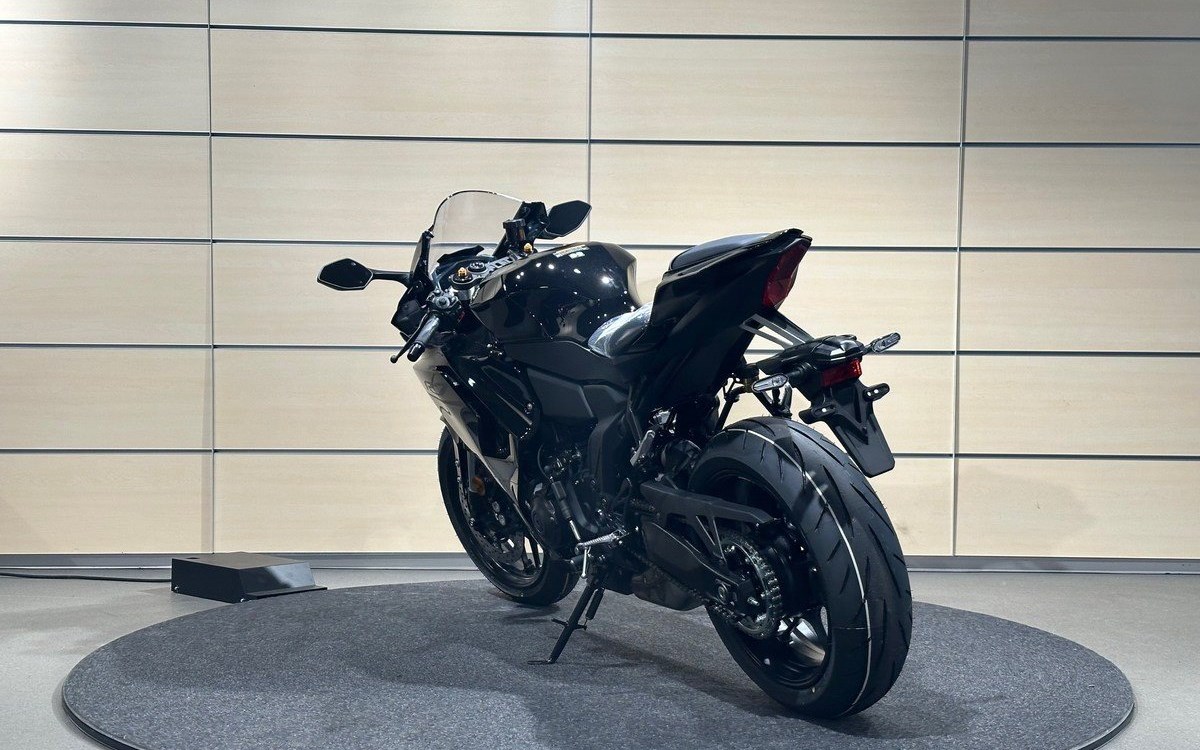 Angebot Yamaha R7