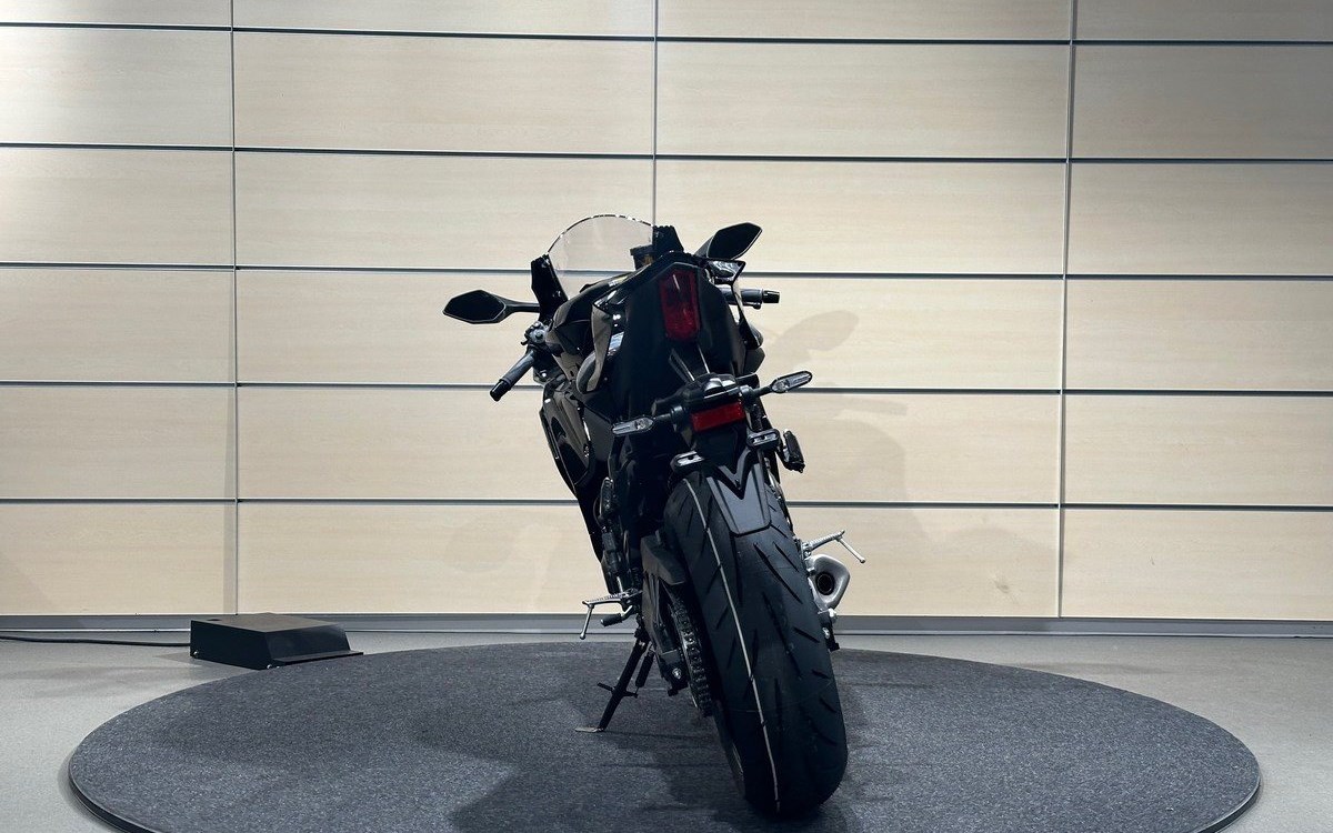 Angebot Yamaha R7