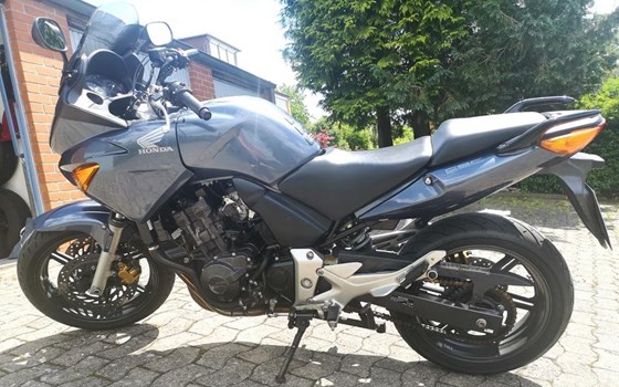 Gebrauchtmotorrad Honda CBF 600 - Bild 2