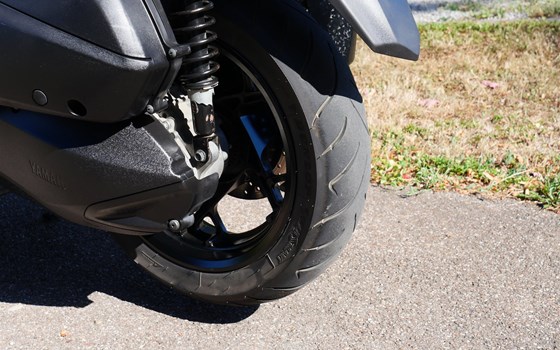 Gebrauchtmotorrad Yamaha XMAX 300 - Bild 9
