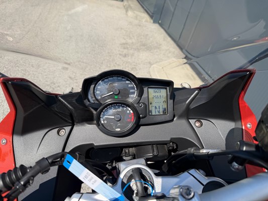 BMW F 800 GT (valencia-orange metallic) - Bild 7