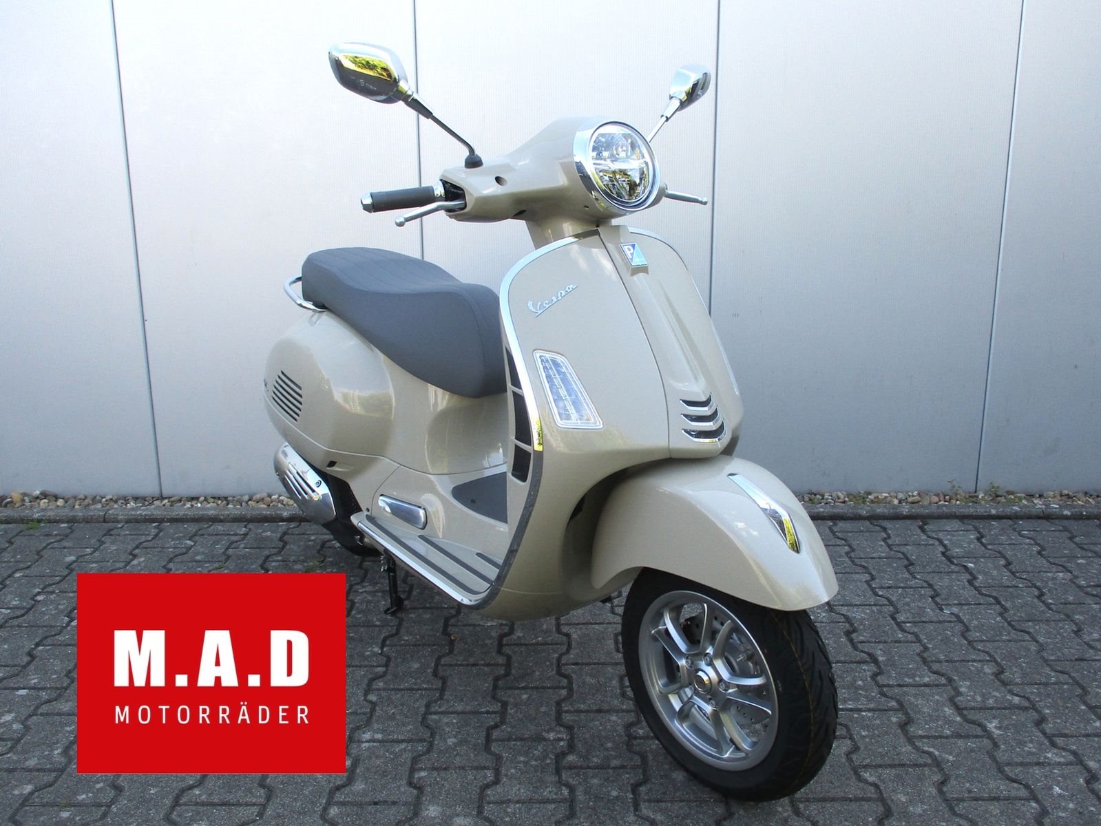 Vespa GTS 125