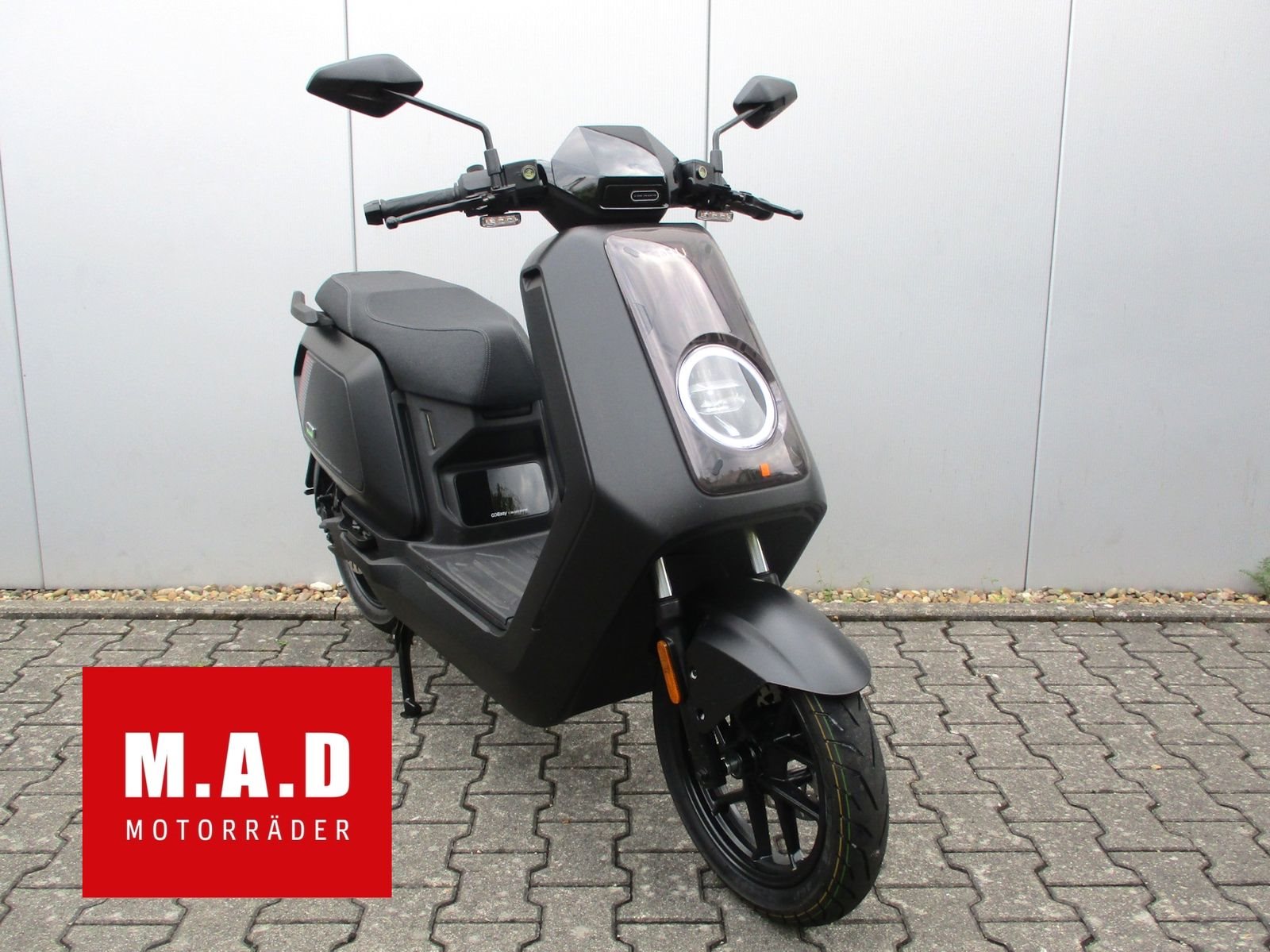 NIU NQiX 150