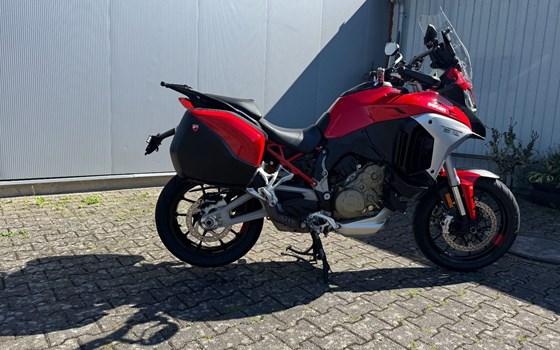 Gebrauchtmotorrad Ducati Multistrada V4 S - Bild 3