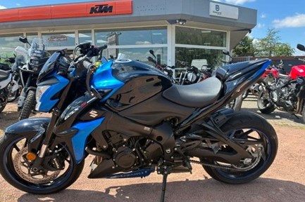 Suzuki GSX-S1000