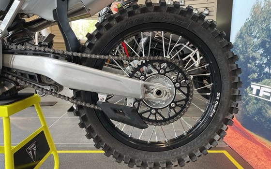 Gebrauchtmotorrad Triumph TF 250-X - Bild 10