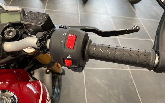 Gebrauchtmotorrad Triumph Speed 400 - Bild 12