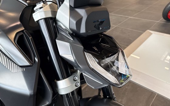 Neufahrzeug BMW R 1300 R - Bild 11