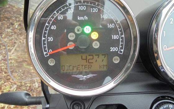 Gebrauchtmotorrad Moto Guzzi V7 Special - Bild 10