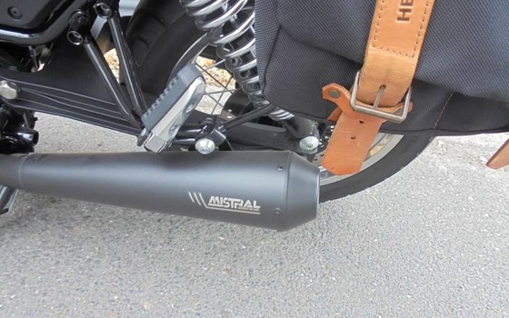Gebrauchtmotorrad Moto Guzzi V7 Special - Bild 2
