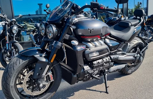 Neumotorrad Triumph Rocket 3 Storm GT