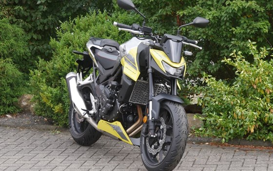 Gebrauchtmotorrad Honda CB750 Hornet E-Clutch - Bild 1