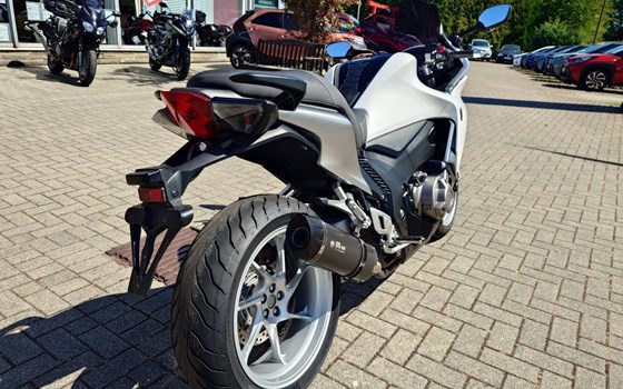 Gebrauchtmotorrad Honda VFR1200 FD - Bild 10