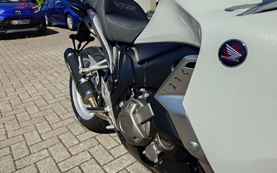 Gebrauchtmotorrad Honda VFR1200 FD - Bild 21