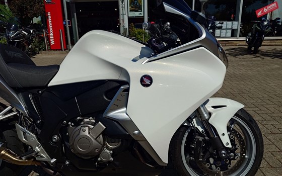 Gebrauchtmotorrad Honda VFR1200 FD - Bild 3