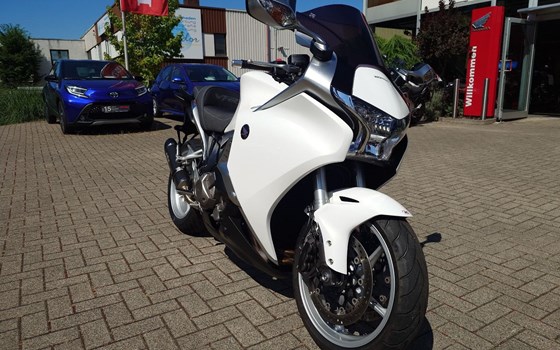 Gebrauchtmotorrad Honda VFR1200 FD - Bild 4