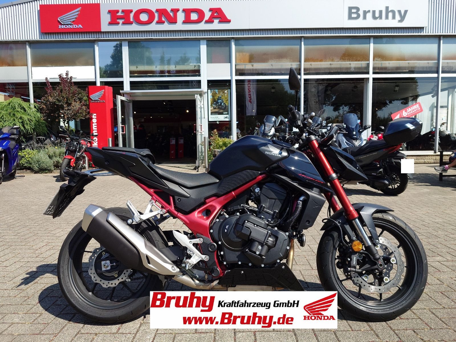 Honda CB750 Hornet E-Clutch