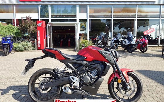 Gebrauchtmotorrad Honda CB125R - Bild 1