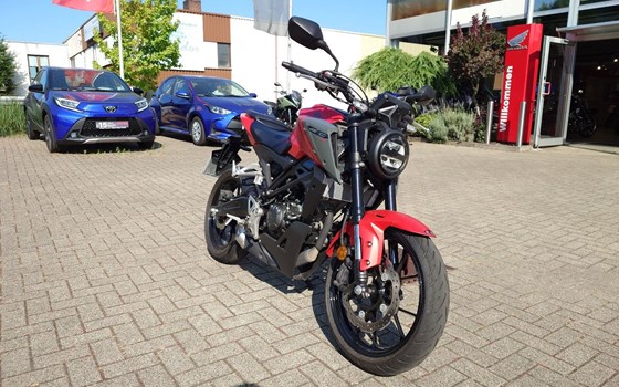 Gebrauchtmotorrad Honda CB125R - Bild 2