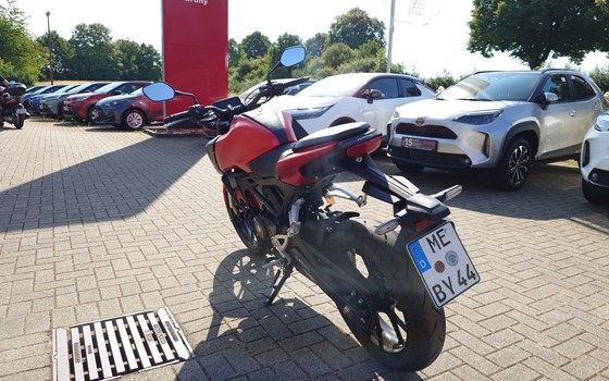 Gebrauchtmotorrad Honda CB125R - Bild 5