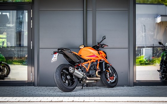 Gebrauchtmotorrad KTM 1390 Super Duke R - Bild 2