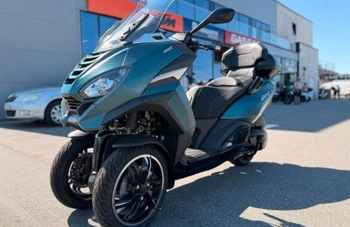 Neumotorrad Peugeot Metropolis SW