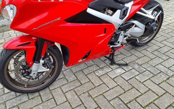 Gebrauchtmotorrad Honda VFR 800 F - Bild 11