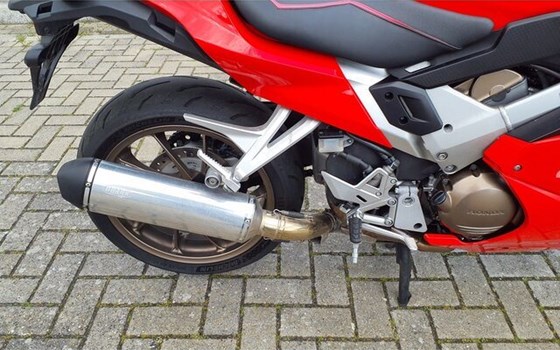 Gebrauchtmotorrad Honda VFR 800 F - Bild 7