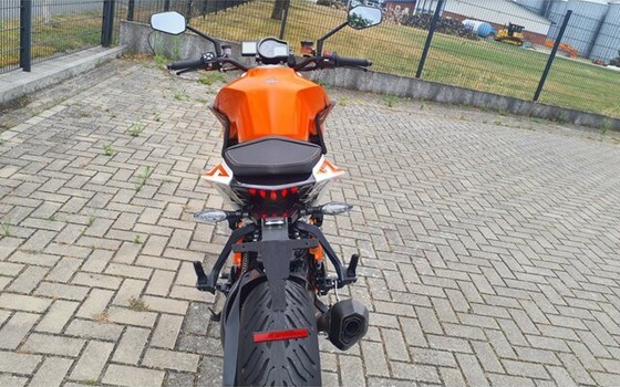Gebrauchtmotorrad KTM 1290 Super Duke R - Bild 16