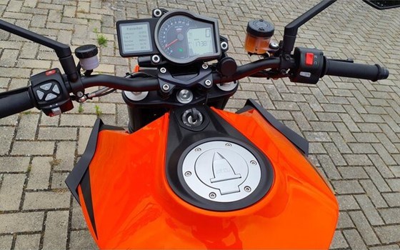 Gebrauchtmotorrad KTM 1290 Super Duke R - Bild 3
